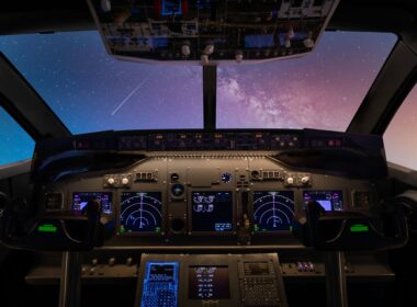 aircraft_flight_deck.jpg