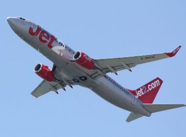 jet2_boeing_737-800_g-drtn-1.jpg